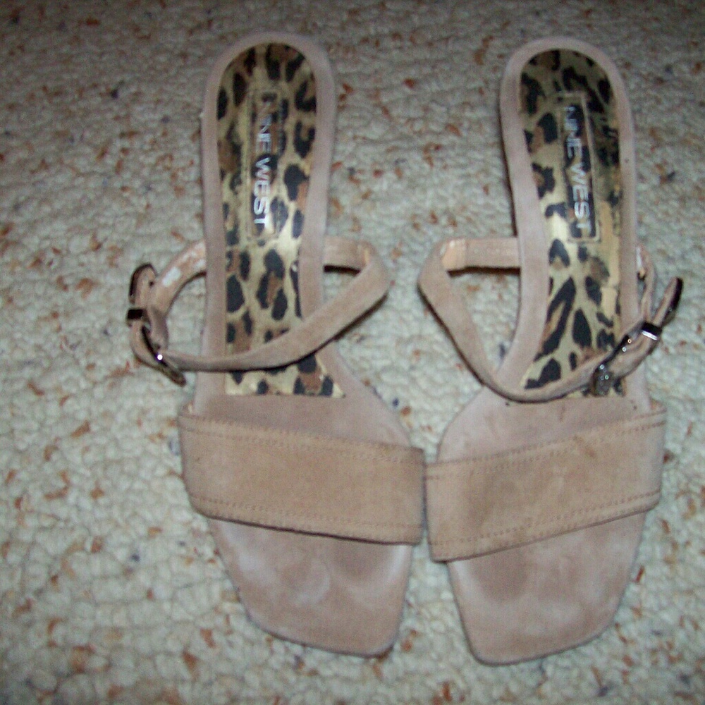 Nine West slide shoes
